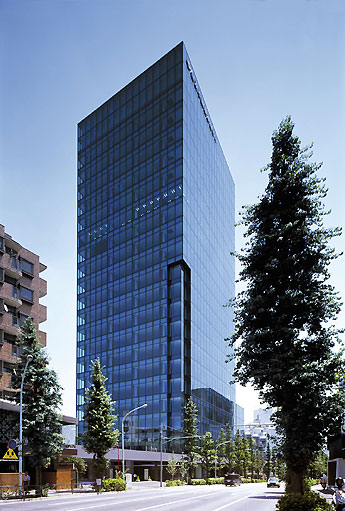 Sumitomo Fudosan Harajuku Bldg. [Tokyo]
