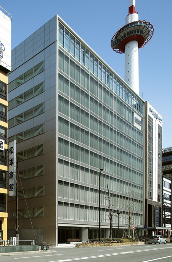Improvements in earthquake resistance, function & performance and energy saving efficiency:Rohm Kyoto Ekimae Building [Kyoto]