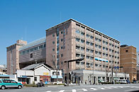 multipurpose facility for the Oike Junior High School in Kyoto [Kyoto]