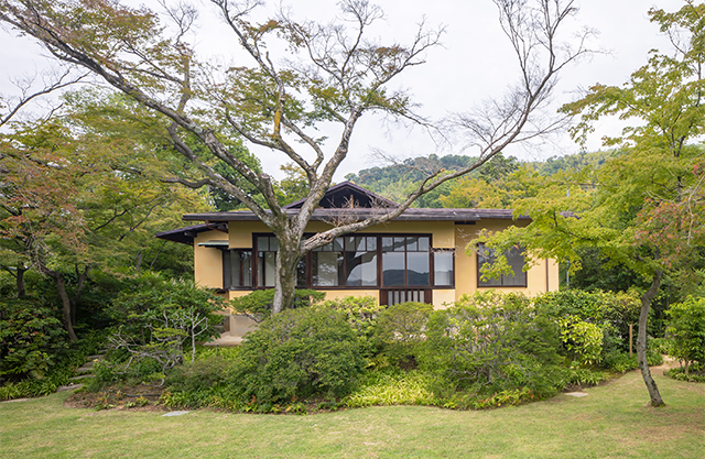 聴竹居（本屋）